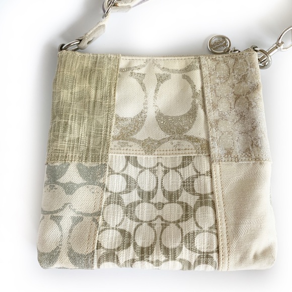 COACH Poppy Patchwork Crossbody Bag - Picture 4 of 5